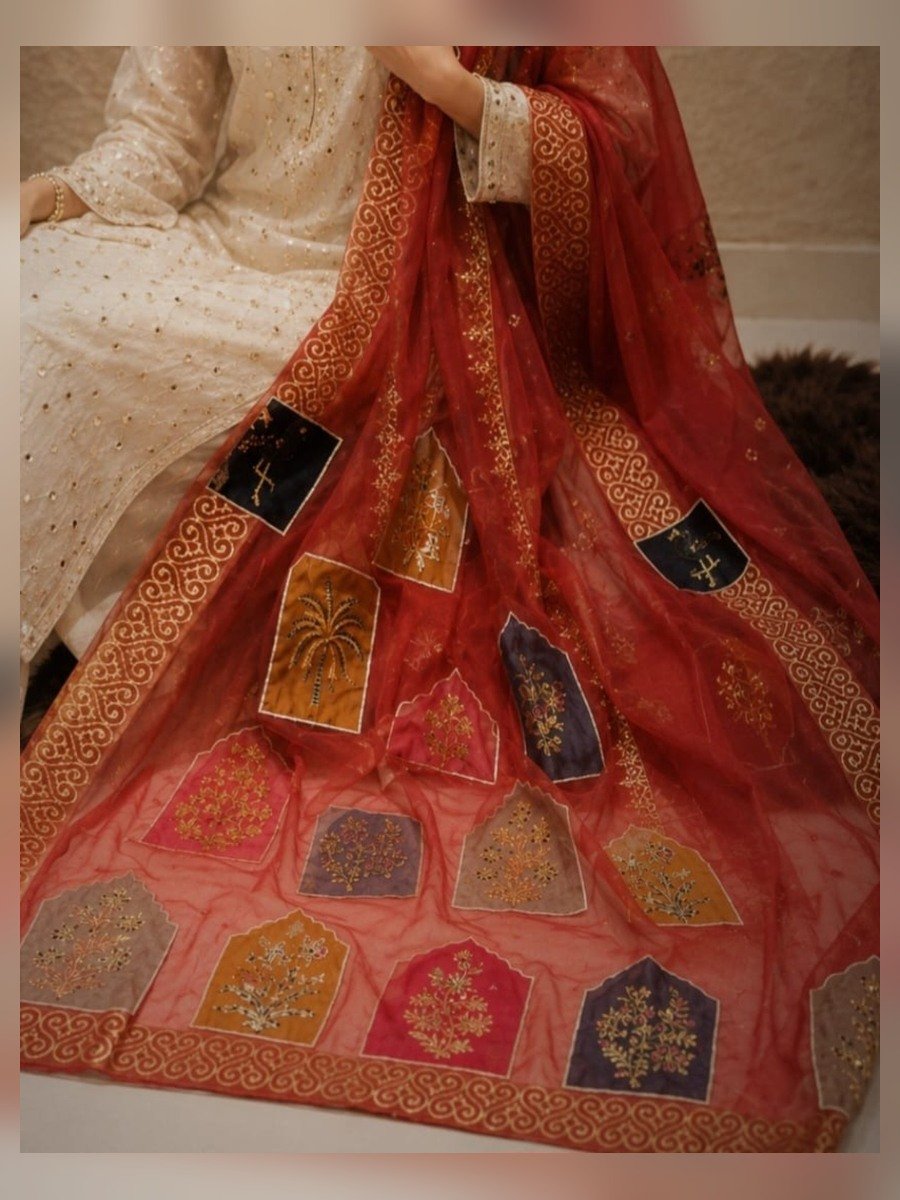 Surkh Mehal Statement Dupatta